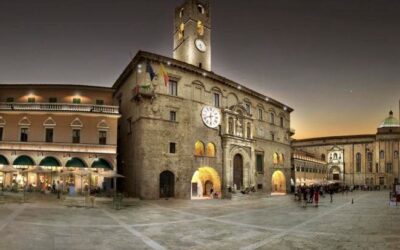 Una nuova illuminazione monumentale per Piazza del Popolo e Piazza Arringo!