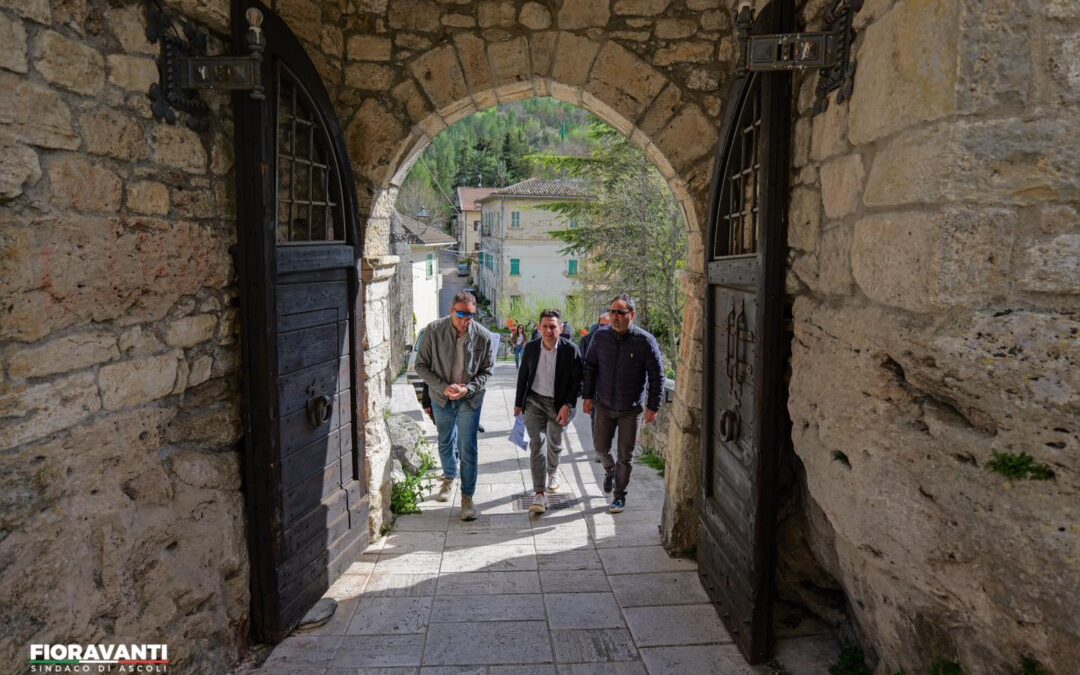 La riqualificazione della pavimentazione del Borgo antico e la realizzazione di un percorso pedonale fino a Casette, con una nuova illuminazione scenografica e il restyling del sentiero che conduce verso la Necropoli
