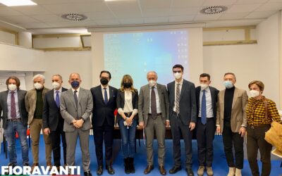 Presentati i lavori di efficientamento energetico presso l’Ospedale Mazzoni, già avviati nel mese di marzo e finalizzati a una riduzione dei consumi energetici da fonti non rinnovabili e al miglioramento della qualità delle prestazioni e del comfort degli utenti del nosocomio.