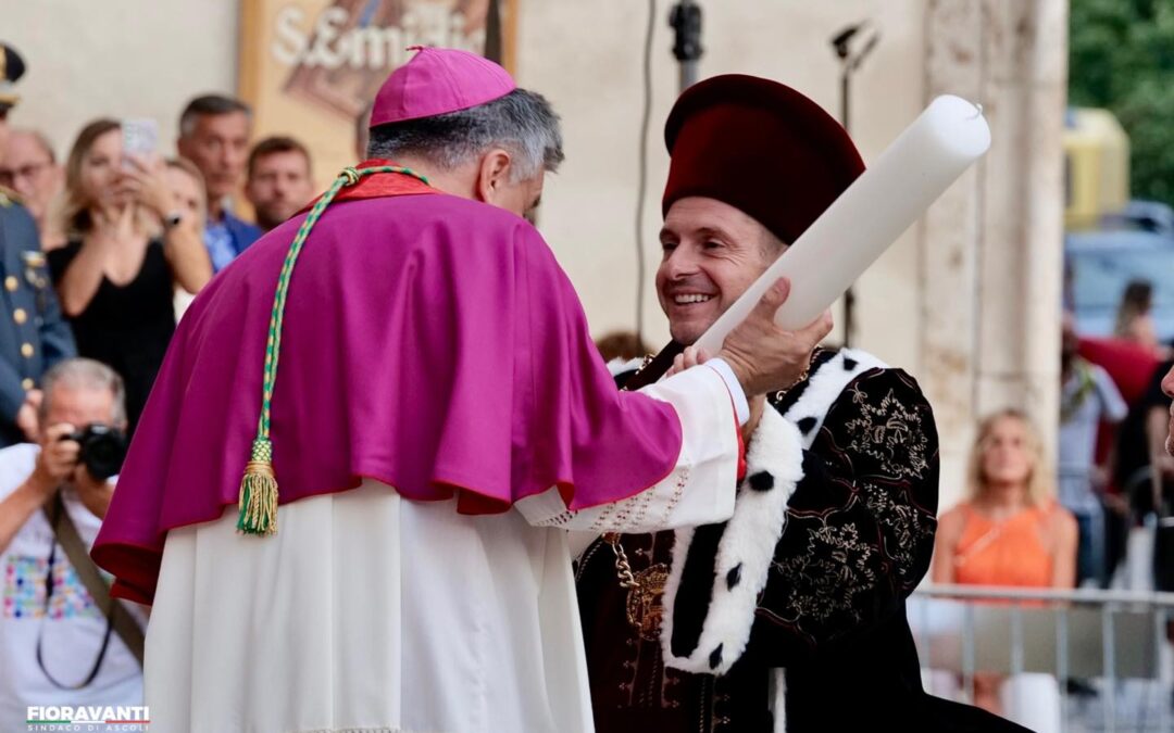 L’offerta dei ceri, l’omaggio al nostro Patrono.