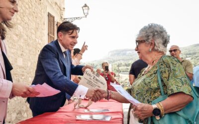 Il suono delle bande incanta la città